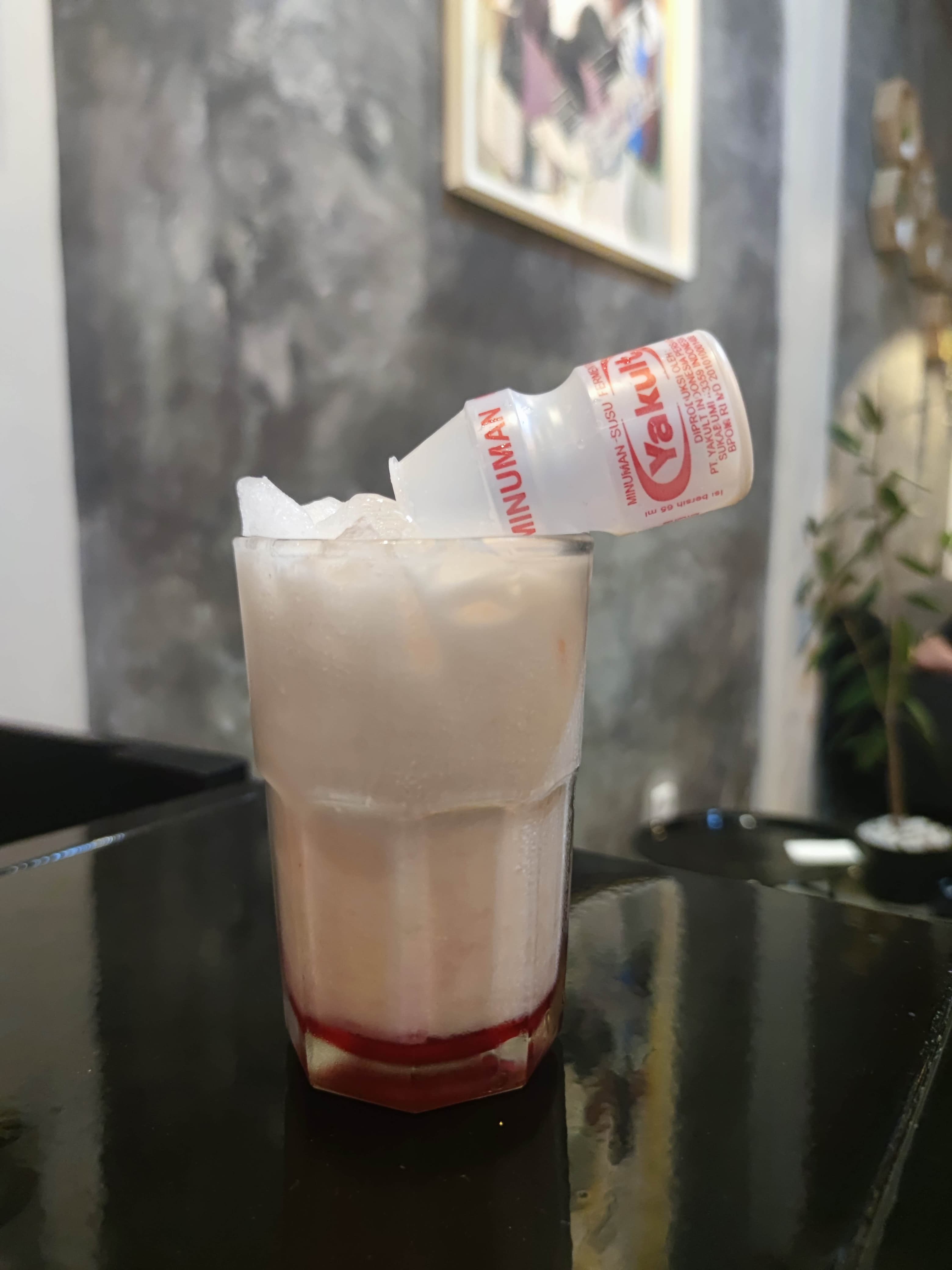 Strawberry Susu Yakult